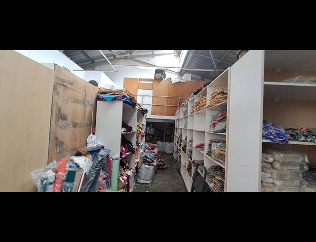 231M² WAREHOUSE FOR SALE IN UMGENI BUSINESS PARK